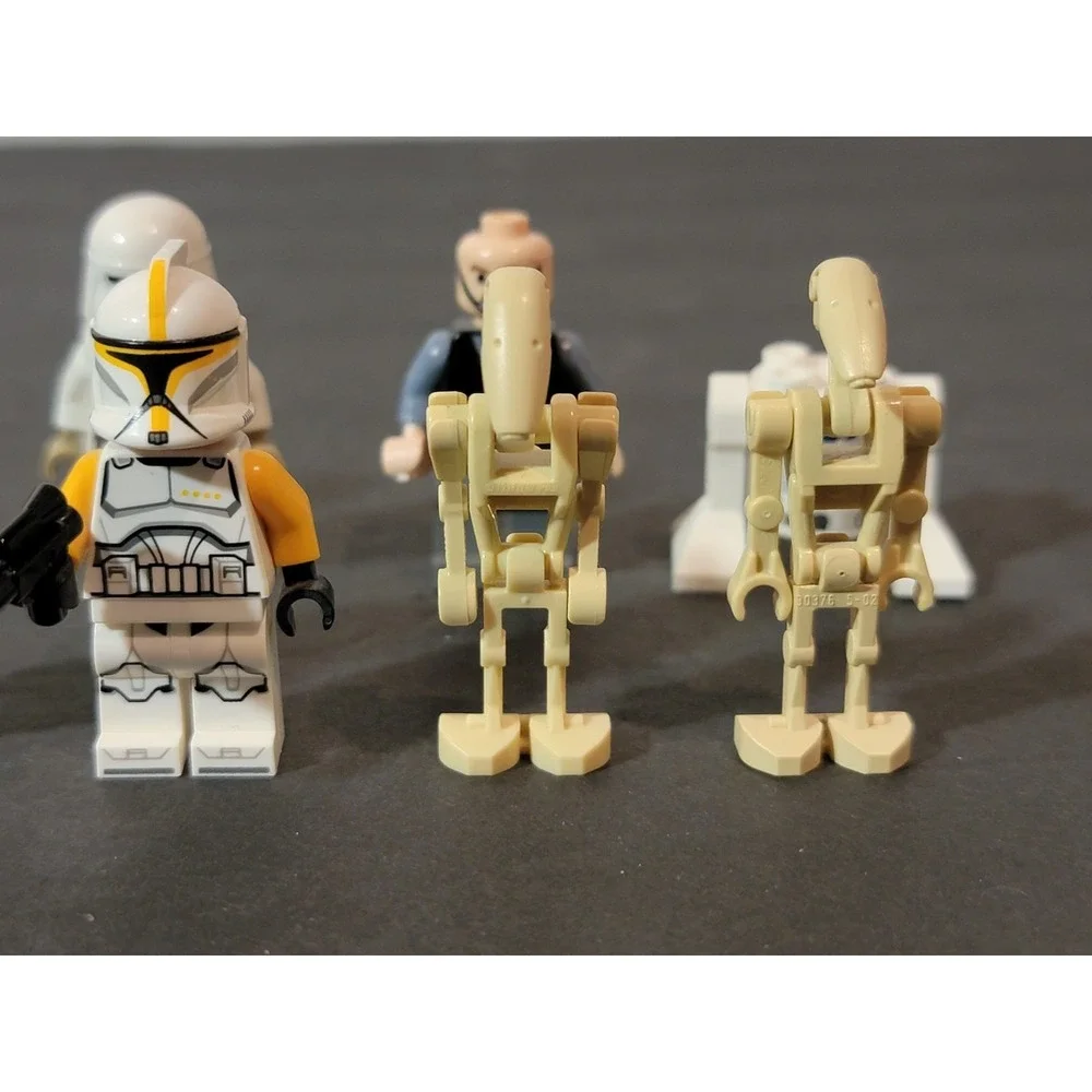 Star Wars Minifigure Lot (8) SW0503, SW1146, SW1179, SW1143 SW0187, SF Commander